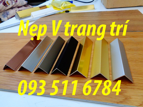 nẹp-v-ốp-tường.JPG