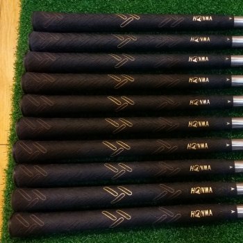 Gay-golf-iron-honma-2sao-twinmarks-gold-cu (2).jpg