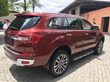 ford-everest-moi-1.jpg