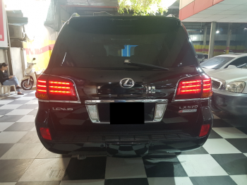 Lexus_LX570_2010 (4).png