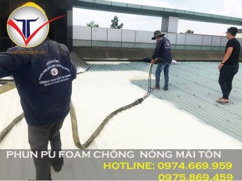 phun-pu-foam-chong-nong-mai-ton-nha-xuong-06.jpg