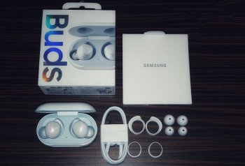 cam-nhan-sau-khi-trai-nghiem-tai-nghe-galaxy-buds-voi-gear-iconx.jpg