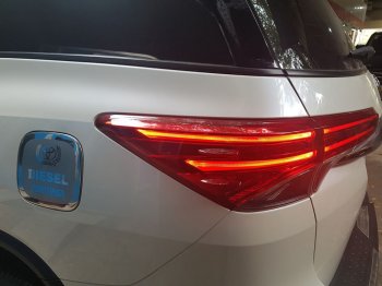 Toyota_Fortuner_diesel_2019 (5).jpg