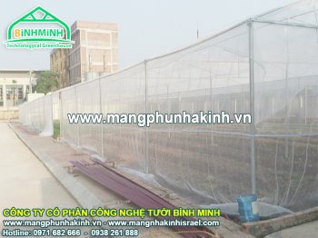 nhà lưới chống côn trùng.jpg