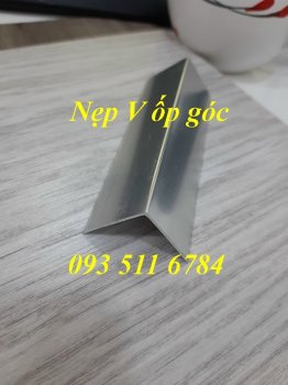 Nẹp-V-góc-tường.jpg