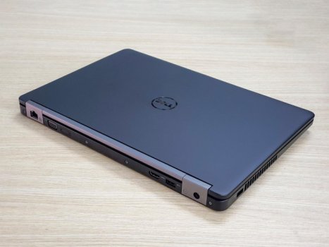 laptop-xach-tay-dell-latitude_s963.jpg