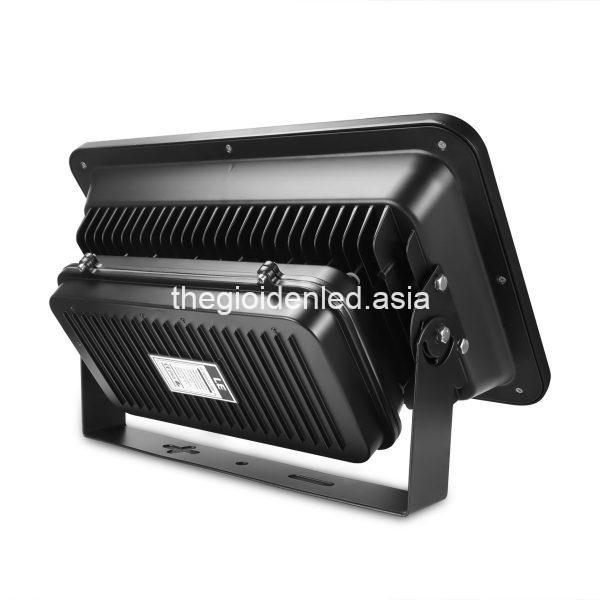 Den_pha_led_250W_2-600x600.jpg