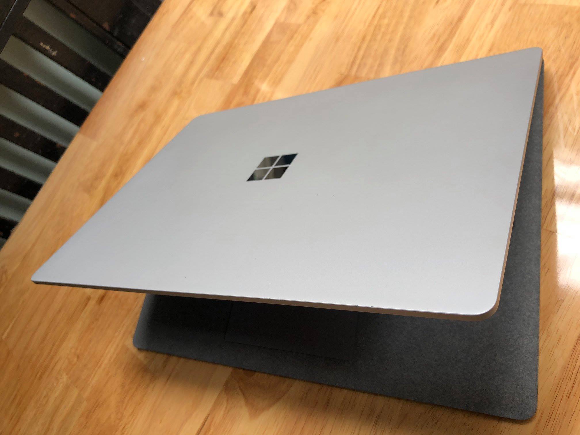 Surface-laptop-2.jpg