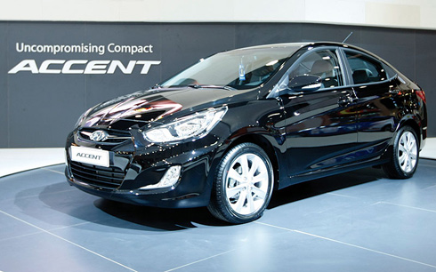 hyundaiaccent2012_2.jpg