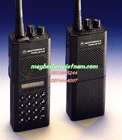 motorola%20gp300_2.jpg