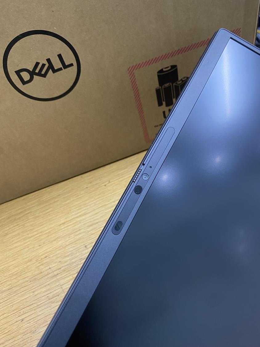 Dell-Latitude-7320-Core-i7-10.jpg