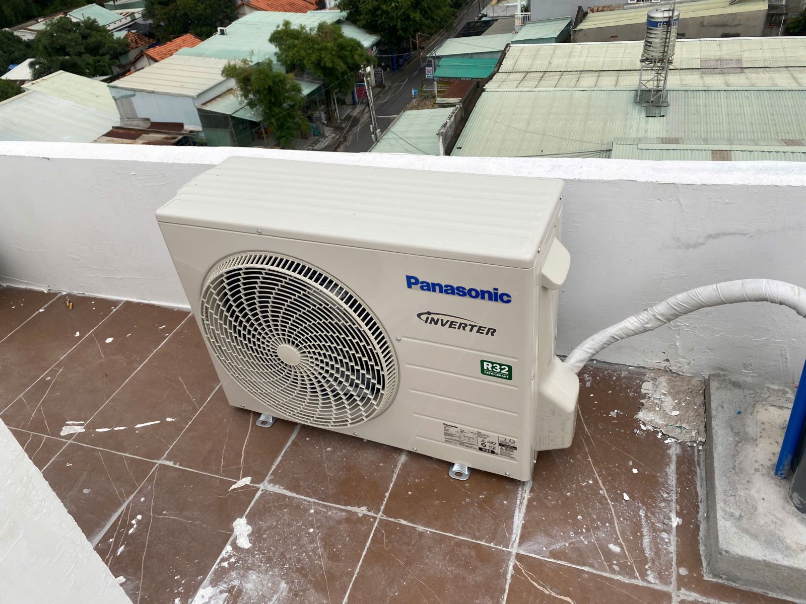 máy lạnh âm trần Panasonic