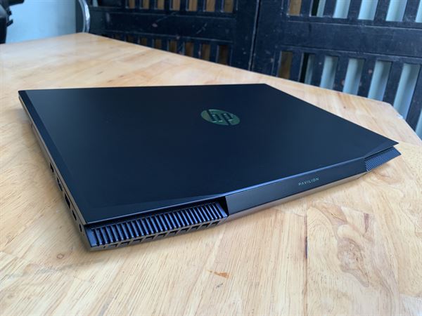 HP-15-i5-8300H-GTX-1050Ti-2.jpg