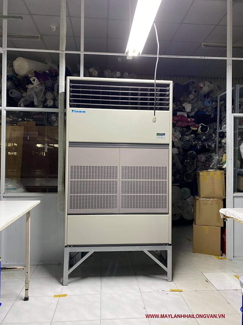 MAY-LANH-TU-DUNG-DAIKIN-10HP-HLV14.jpg