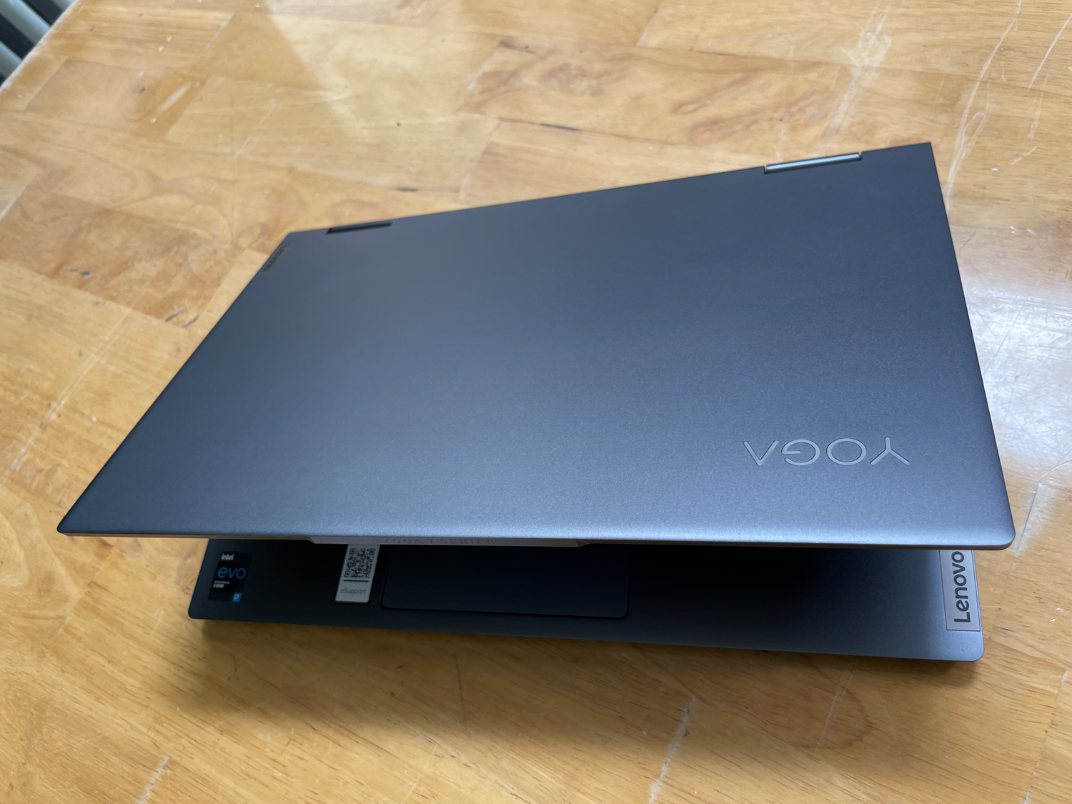 Lenovo-Yoga-7i-core-i7-2.png