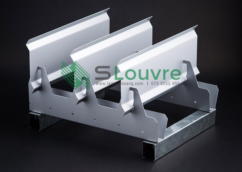 tran-nhom-v-screen-aluminium-ceiling-19.jpg