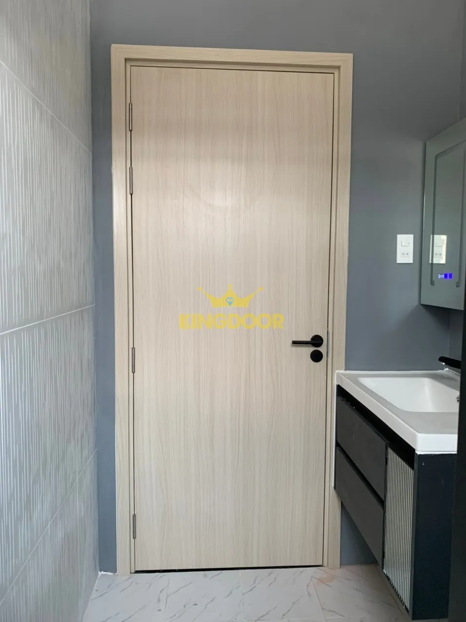 cửa nhựa composite tại Buôn Ma Thuộc