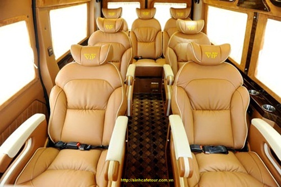 Xe%20ford%20transit%20limousine.jpg