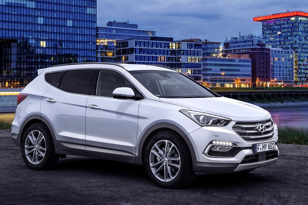 2017-hyundai-santa-fe-1_8349.jpg