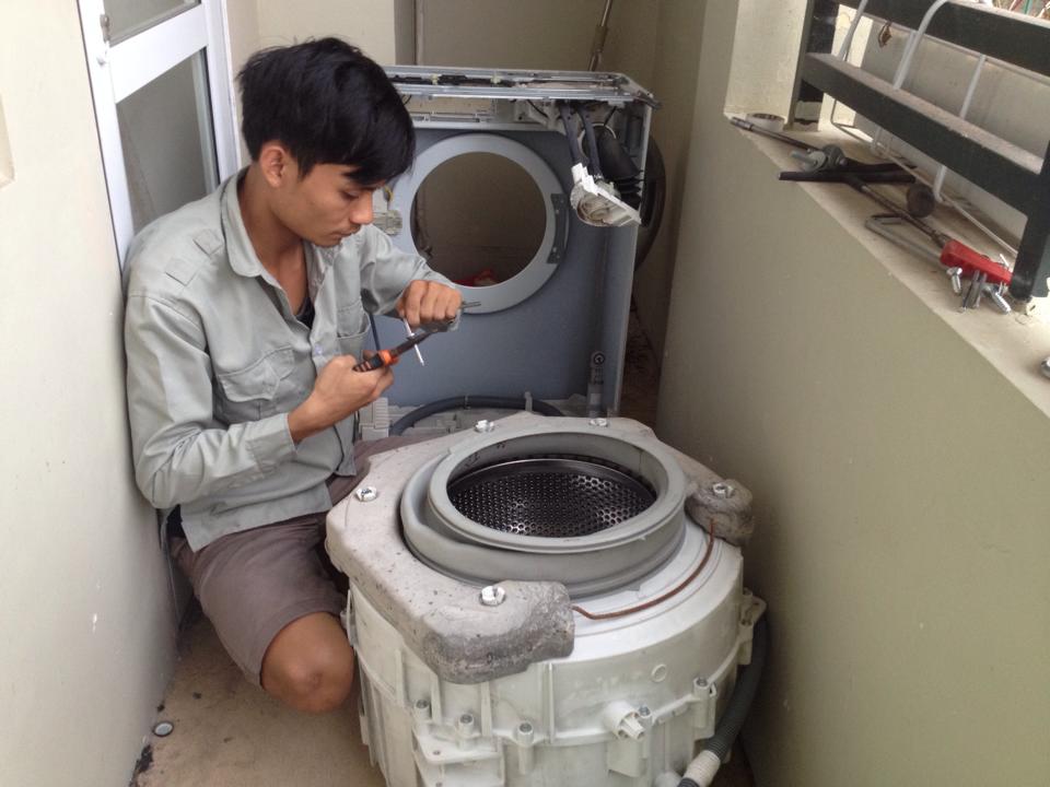 sua-chua-may-giat-electrolux-khong-cap-nuoc.jpg