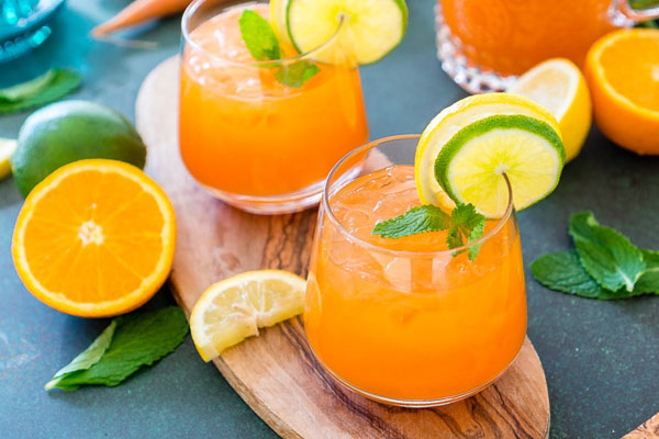 Uống nước cam thường xuyên tăng cường đề kháng cho cơ thể