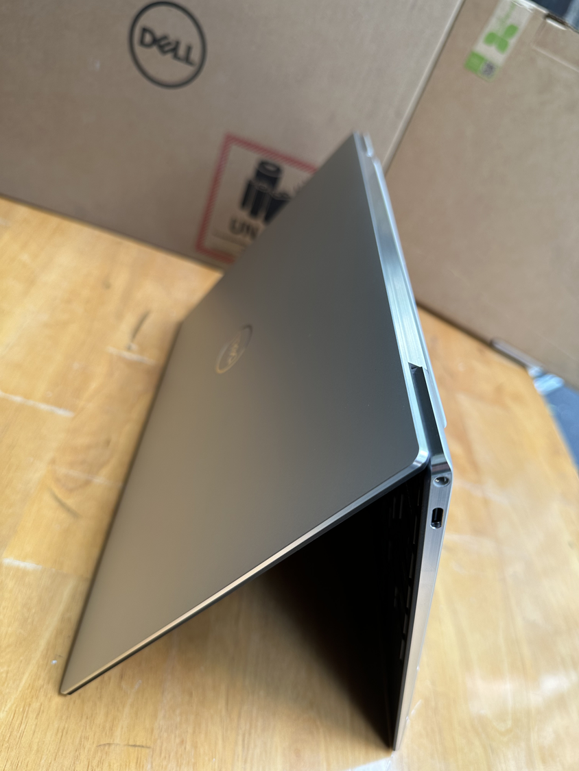 cac-cong-ket-noi-Dell-XPS-9310-Core-i5.png